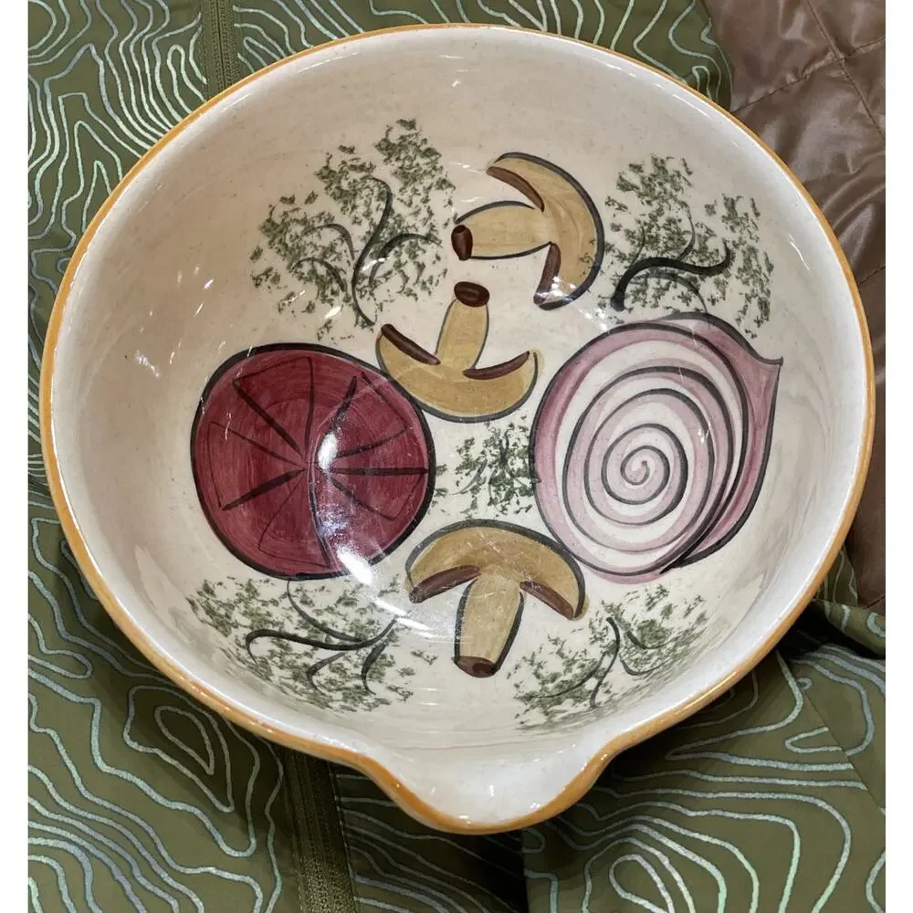 Vtg Los Angeles Pottery Ceramic Mixing Bowl With Spout Vegetables 70s‎ Retro USA